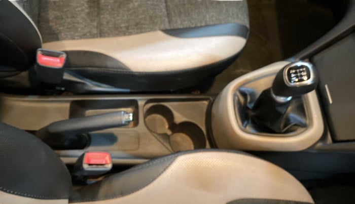 2018 Hyundai Xcent SX 1.2, Petrol, Manual, 49,077 km, Gear Lever