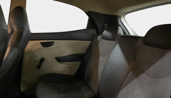 2012 Hyundai Eon ERA +, Petrol, Manual, 87,798 km, Right Side Rear Door Cabin