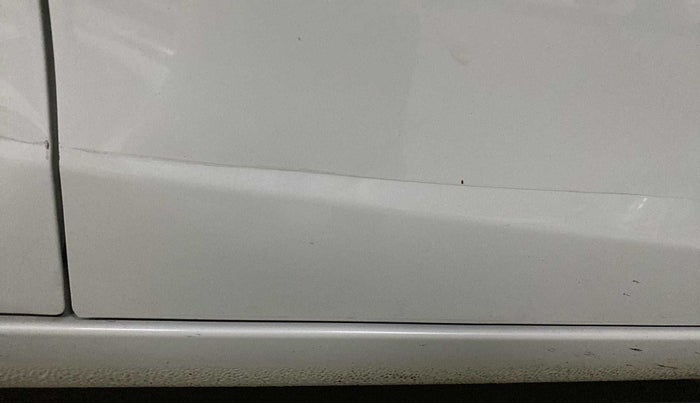 2018 Maruti Celerio ZXI, Petrol, Manual, 24,479 km, Driver-side door - Minor scratches