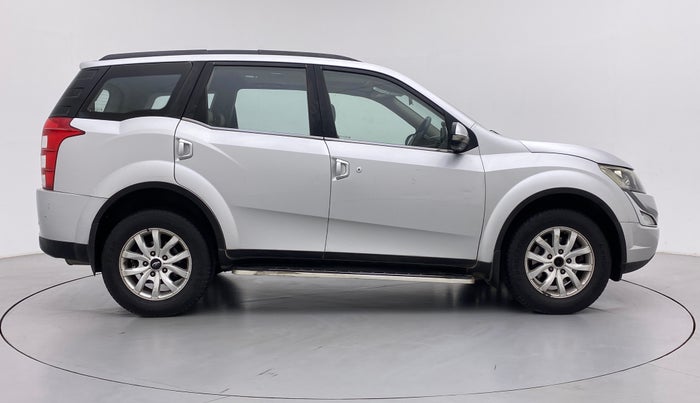 2016 Mahindra XUV500 W10 AT, Diesel, Automatic, 93,153 km, Right Side View