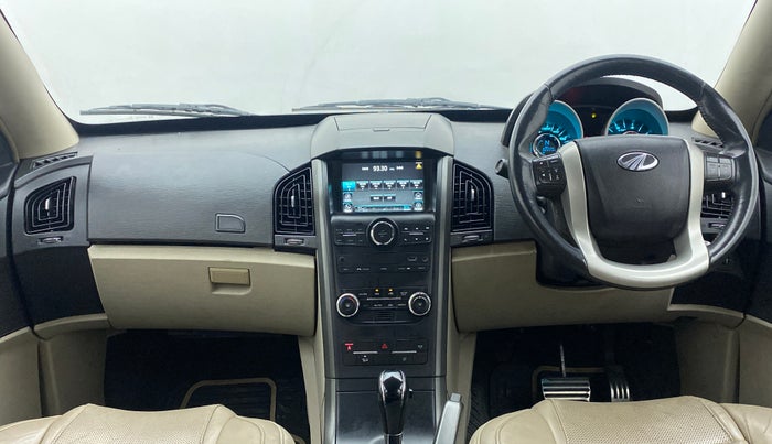 2016 Mahindra XUV500 W10 AT, Diesel, Automatic, 93,153 km, Dashboard
