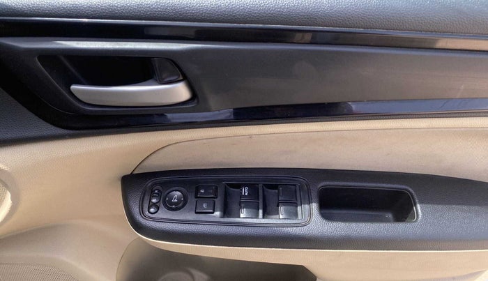 2019 Honda Amaze 1.2L I-VTEC VX, Petrol, Manual, 90,239 km, Driver Side Door Panels Control