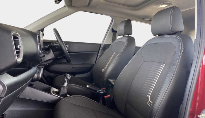2020 Hyundai VENUE SX 1.5 (O) EXECUTIVE CRDI, Diesel, Manual, 21,480 km, Right Side Front Door Cabin