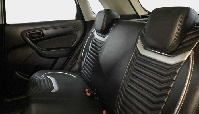2020 Maruti Vitara Brezza VXI, Petrol, Manual, 27,328 km, Right Side Rear Door Cabin