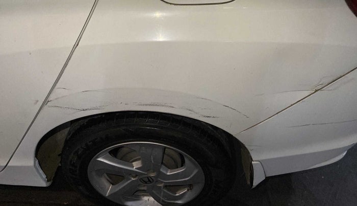 2015 Honda City 1.5L I-DTEC V, Diesel, Manual, 85,212 km, Left quarter panel - Minor scratches