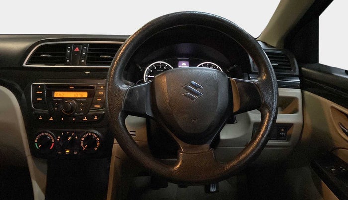 2014 Maruti Ciaz VXI, CNG, Manual, 87,754 km, Steering Wheel Close Up
