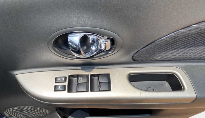 2017 Nissan Micra XV CVT, Petrol, Automatic, 12,723 km, Driver Side Door Panels Control