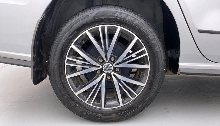2020 Volkswagen Vento HIGHLINE PLUS 1.0 TSI AT, Petrol, Automatic, 32,947 km, Right Rear Wheel