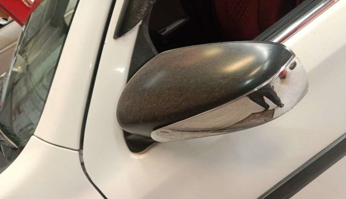 2016 Maruti Alto K10 VXI, Petrol, Manual, 1,16,231 km, Left rear-view mirror - Cover has minor damage