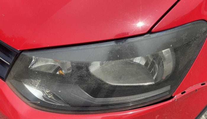 2014 Volkswagen Cross Polo HIGHLINE TDI, Diesel, Manual, 1,23,941 km, Left headlight - Minor scratches