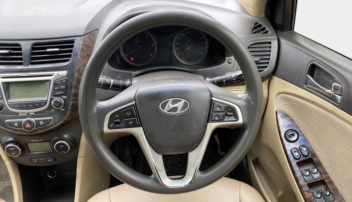 2012 Hyundai Verna FLUIDIC 1.6 CRDI EX, Diesel, Manual, 77,408 km, Steering Wheel Close Up