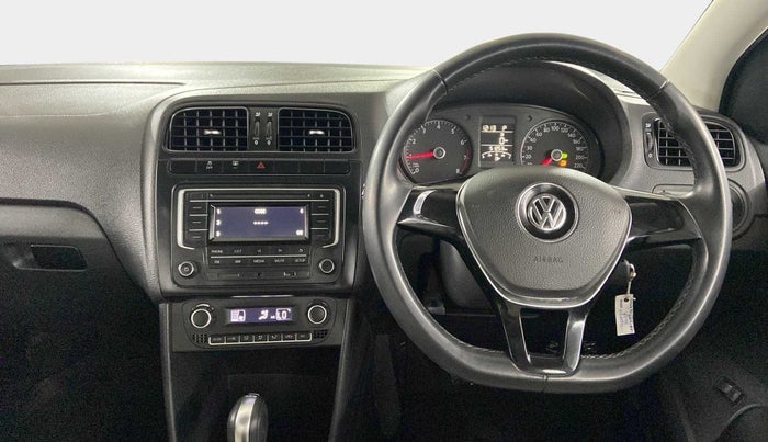 2016 Volkswagen Vento COMFORTLINE 1.2 TSI AT, Petrol, Automatic, 51,251 km, Steering Wheel Close Up
