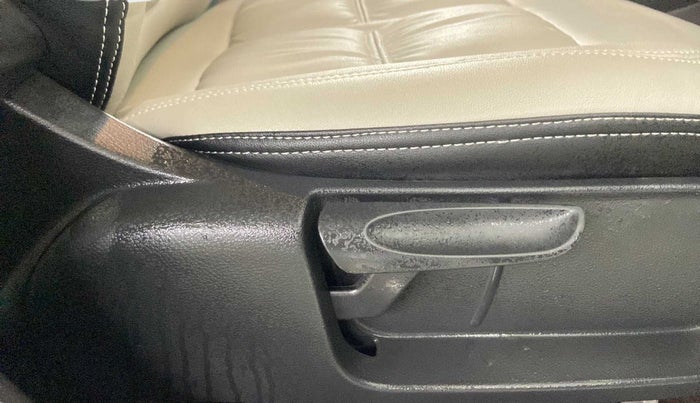 2016 Volkswagen Vento COMFORTLINE 1.2 TSI AT, Petrol, Automatic, 51,251 km, Driver Side Adjustment Panel