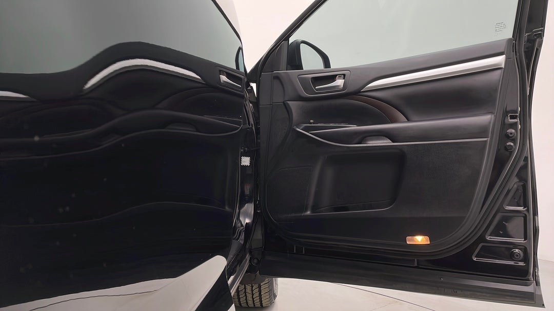 2019 Toyota Kluger Gxl (4x2), Automatic, 69919 km, Speaker View