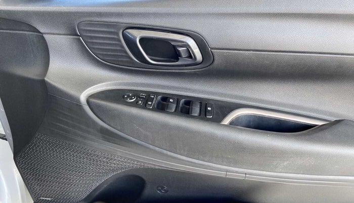2021 Hyundai NEW I20 ASTA (O) 1.2 MT, Petrol, Manual, 30,371 km, Driver Side Door Panels Control