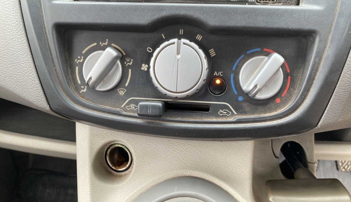 2015 Datsun Go T, Petrol, Manual, 27,733 km, Dashboard - Charger not working
