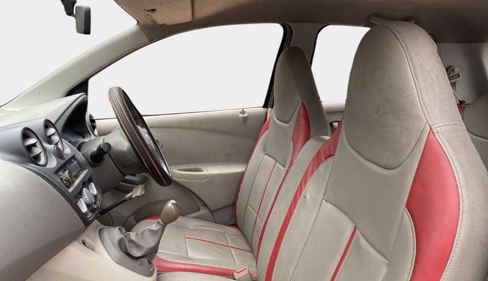 2015 Datsun Go T, Petrol, Manual, 27,733 km, Right Side Front Door Cabin