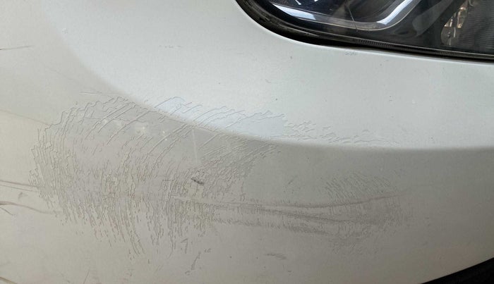 2017 Renault Duster 85 PS RXS MT DIESEL, Diesel, Manual, 1,03,331 km, Front bumper - Paint has minor damage