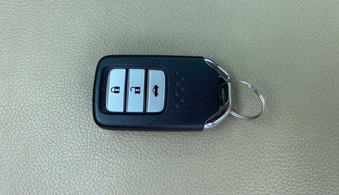 2019 Honda City 1.5L I-VTEC ZX CVT, Petrol, Automatic, 97,589 km, Key Close Up
