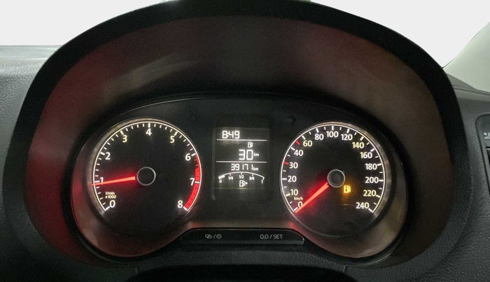 2015 Volkswagen Polo COMFORTLINE 1.2L, Petrol, Manual, 39,160 km, Odometer Image