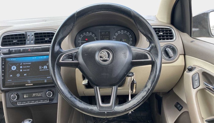 2015 Skoda Rapid 1.5 TDI CR STYLE PLUS AT, Diesel, Automatic, 85,805 km, Steering Wheel Close Up