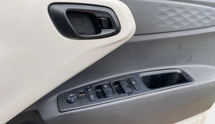 2020 Hyundai AURA S 1.2, Petrol, Manual, 24,272 km, Driver Side Door Panels Control