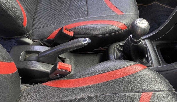 2015 Maruti Swift VDI ABS, Diesel, Manual, 99,091 km, Gear Lever