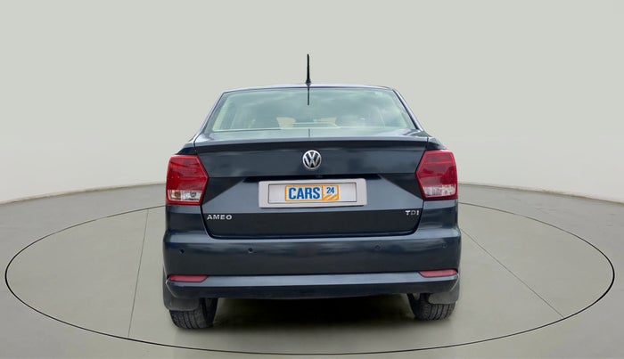 2018 Volkswagen Ameo HIGHLINE PLUS 1.5L 16 ALLOY, Diesel, Manual, 1,22,161 km, Back/Rear