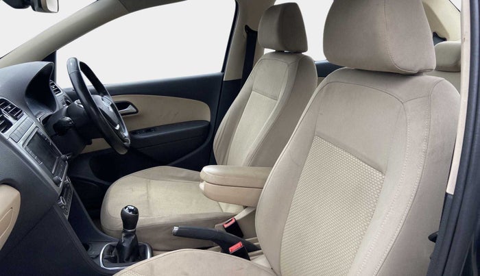 2018 Volkswagen Ameo HIGHLINE PLUS 1.5L 16 ALLOY, Diesel, Manual, 1,22,161 km, Right Side Front Door Cabin