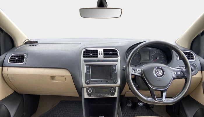 2018 Volkswagen Ameo HIGHLINE PLUS 1.5L 16 ALLOY, Diesel, Manual, 1,22,161 km, Dashboard