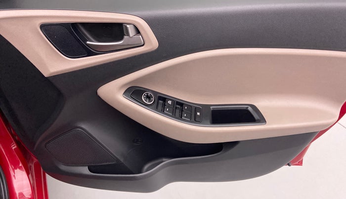 2016 Hyundai Elite i20 MAGNA 1.2, Petrol, Manual, 32,369 km, Driver Side Door Panels Control