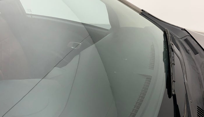 2019 Datsun Redi Go T (O), Petrol, Manual, 55,019 km, Front windshield - Minor spot on windshield