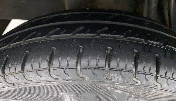 2019 Datsun Redi Go T (O), Petrol, Manual, 55,019 km, Right Rear Tyre Tread