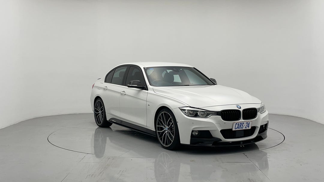 Right Front Diagonal (45- Degree) View