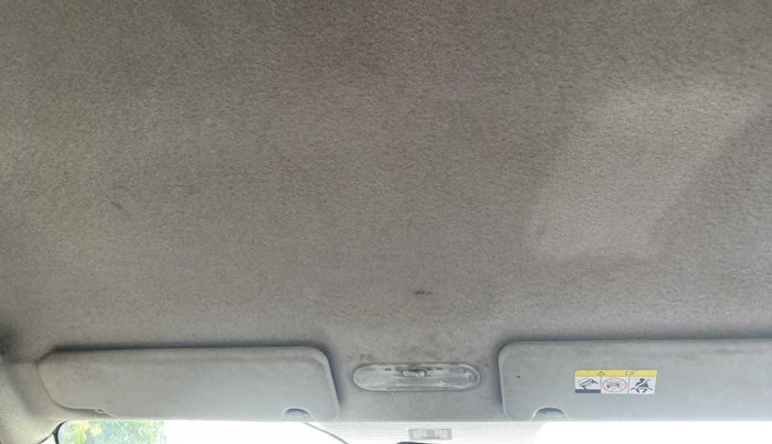 2015 Renault Duster 85 PS RXE DIESEL, Diesel, Manual, 84,266 km, Ceiling - Roof lining is slightly discolored