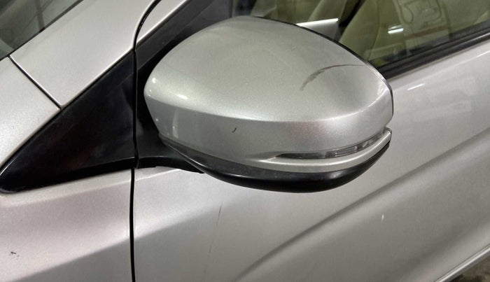 2014 Honda City 1.5L I-DTEC V, Diesel, Manual, 1,10,768 km, Left rear-view mirror - Minor folding noise