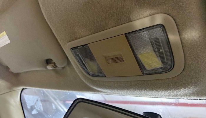 2014 Honda City 1.5L I-DTEC V, Diesel, Manual, 1,10,768 km, Ceiling - Roof light/s not working