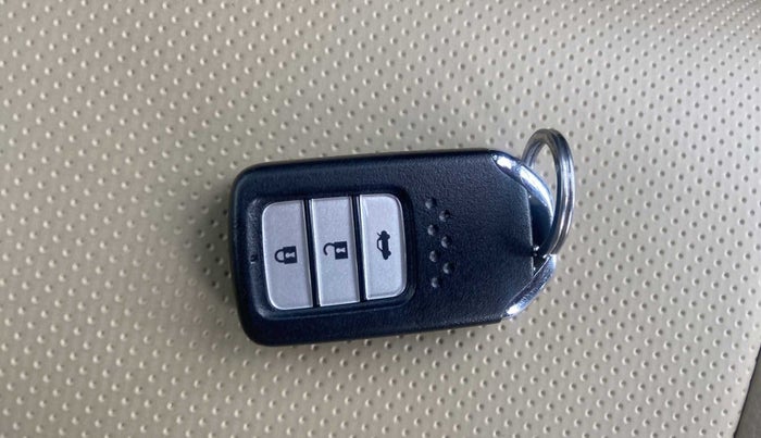2019 Honda City 1.5L I-VTEC V MT, Petrol, Manual, 19,024 km, Key Close Up