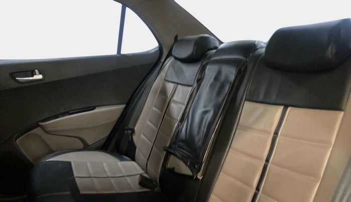 2015 Hyundai Xcent SX 1.2, Petrol, Manual, 60,585 km, Right Side Rear Door Cabin