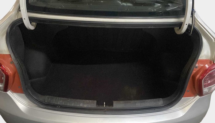 2015 Hyundai Xcent SX 1.2, Petrol, Manual, 60,585 km, Boot Inside