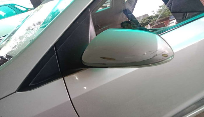 2015 Hyundai Xcent SX 1.2, Petrol, Manual, 60,585 km, Left rear-view mirror - Minor scratches
