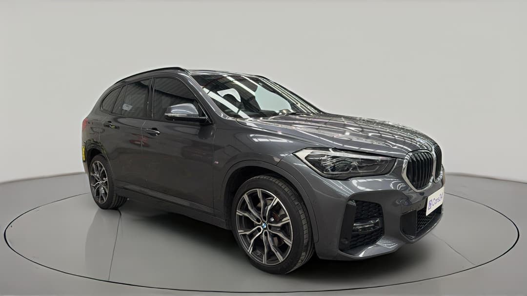 2021 BMW X1 sDrive 20i M Sport, Automatic, 66792 km, Right Front Diagonal (45- Degree) View