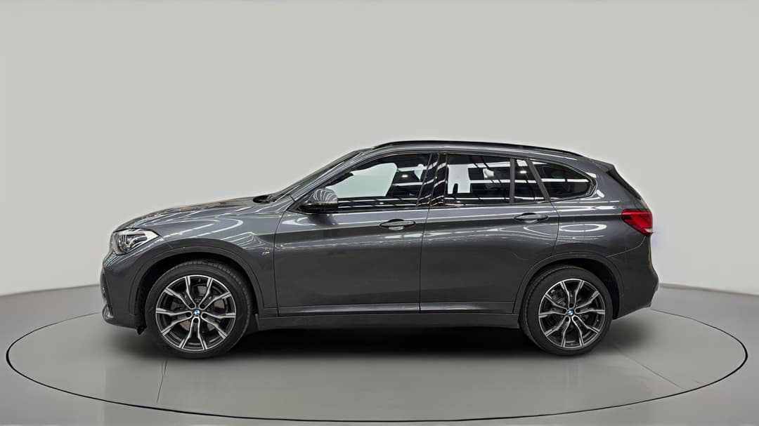 2021 BMW X1 sDrive 20i M Sport, Automatic, 66792 km, Left Side View