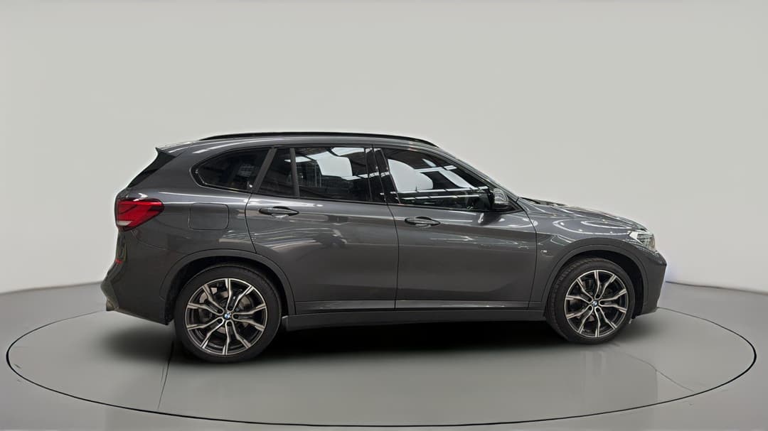 2021 BMW X1 sDrive 20i M Sport, Automatic, 66792 km, Right Side View