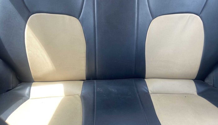 2017 Hyundai Grand i10 ASTA 1.2 KAPPA VTVT, Petrol, Manual, 28,680 km, Second-row right seat - Cover slightly stained