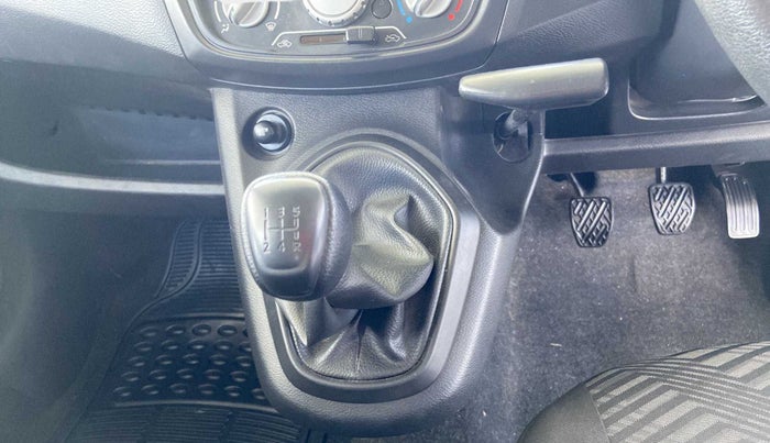 2018 Datsun Go Plus T, Petrol, Manual, 10,377 km, Gear Lever