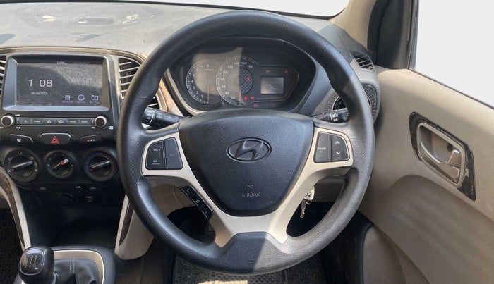 2019 Hyundai NEW SANTRO SPORTZ CNG, CNG, Manual, 49,643 km, Steering Wheel Close Up