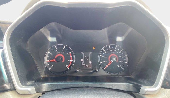 2016 Mahindra Kuv100 K6 D 6 STR, Diesel, Manual, 79,396 km, Odometer Image