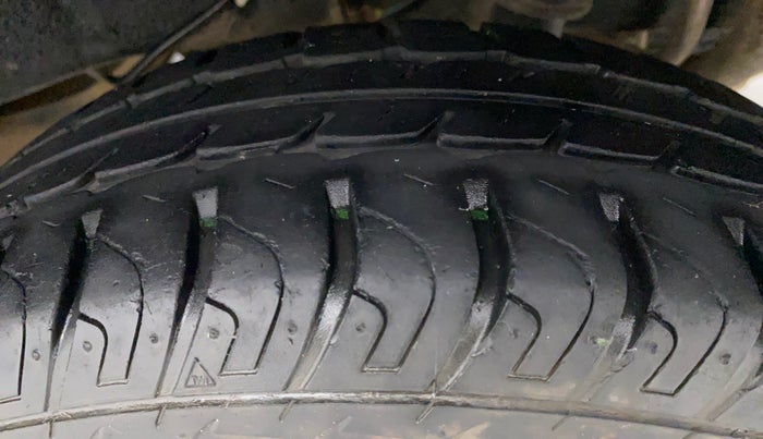 2018 Datsun Go Plus T, Petrol, Manual, 25,119 km, Left Rear Tyre Tread