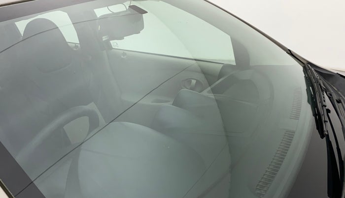 2018 Datsun Go Plus T, Petrol, Manual, 25,119 km, Front windshield - Minor spot on windshield